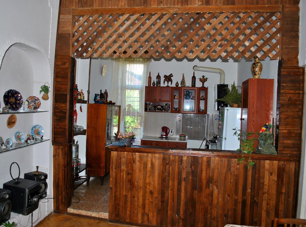 Tamar Guest House Ґорі Номер фото