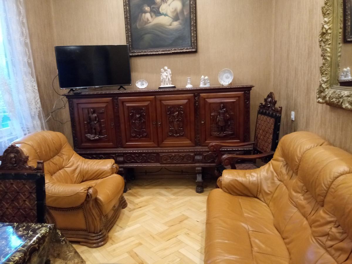 Tamar Guest House Ґорі Екстер'єр фото